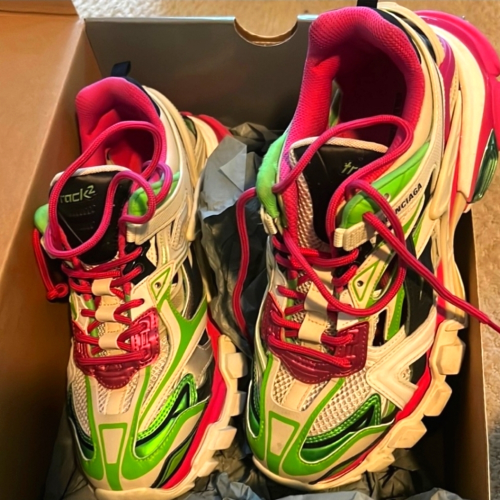 Balenciaga Sneakers - Picture 2 of 3